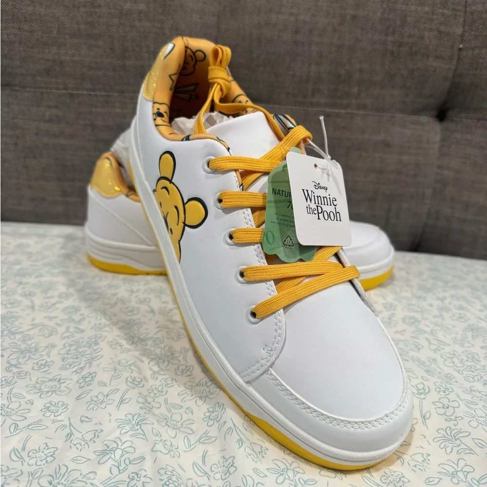Disney White & Yellow Winnie the Pooh Kids Sneakers - Picture 2 of 5